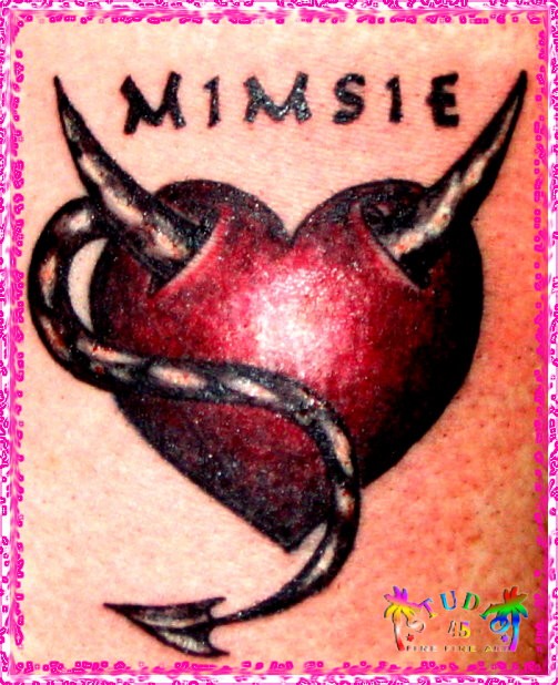Mini Teufels Herz Tattoo rot schwarz Recklinghausen STUDIO 45